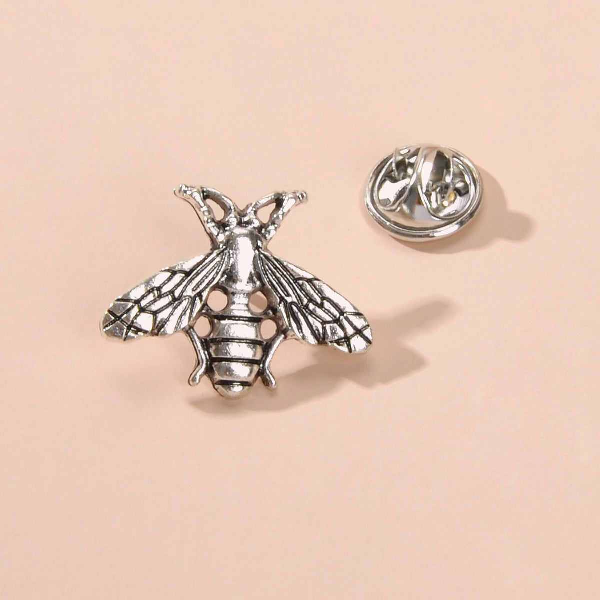 Honey Bee Brooches Insect Themed Bee Brooch Retro Pin Antique Gold Tone Jewelry-3
