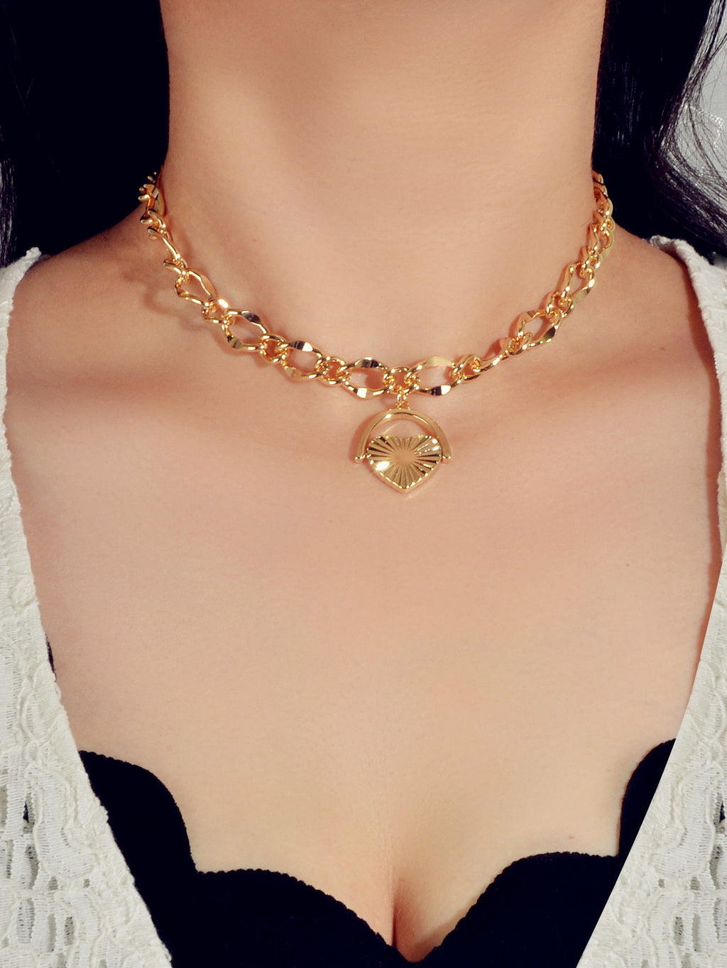 Female Accessories Thick Gold Chain Heart Statement Necklace Designer Jewellery-0