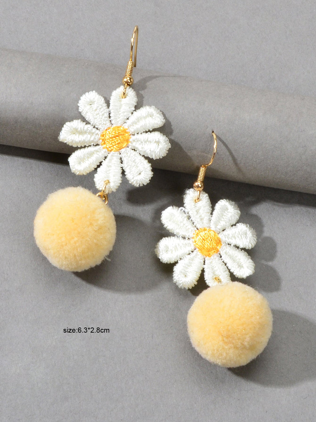 Party Decoration for Women White Flower Yellow Ball Drop Gift Earrings For Women