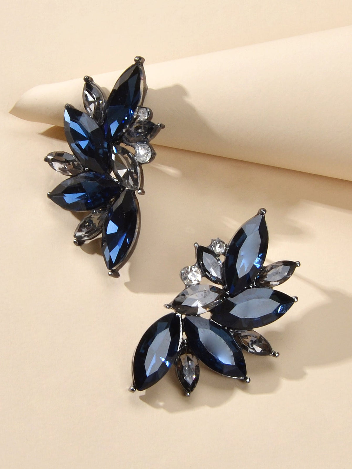 Female Luxurious Jewelry Sparkly Crystal Flower Stud Bridal Engagement Earrings